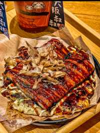 Crab Stick or Eel? This Japanese Street Food Spot in Guangzhou Has Next-Level Okonomiyaki!