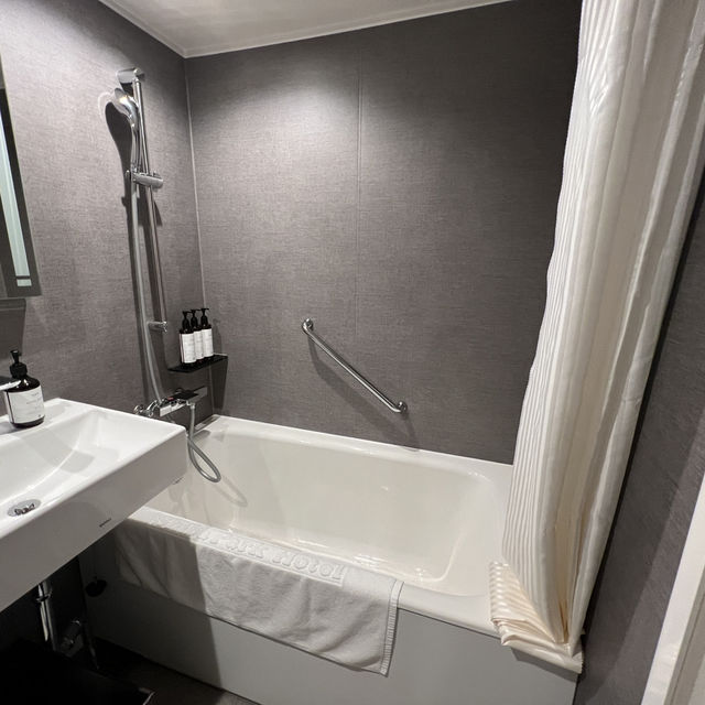 🏨 Shiba Park Hotel – A Tranquil and Classy Retreat in Central Tokyo