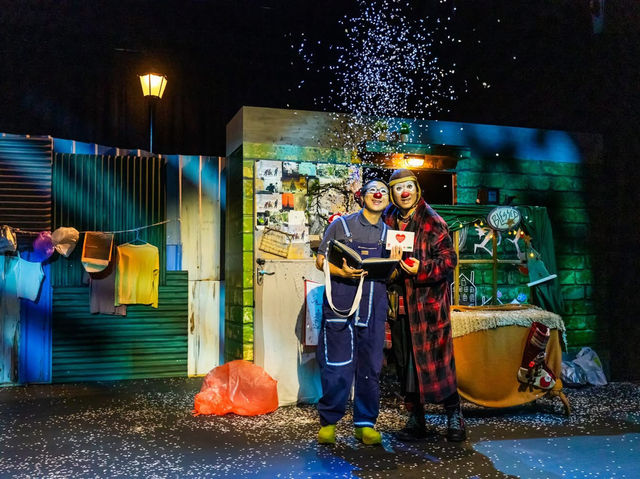 Clowning Through Christmas in Macau's Magical May