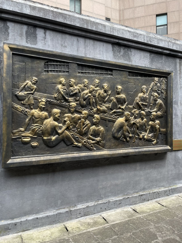 ｜越南｜河內火爐監獄（Hoa Lo Prison）-鐵窗下的歷史印記