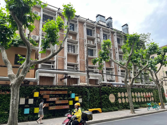  🏙️✨ A Tale of Two Quarters: Xintiandi & Tianzifang