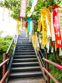 Cliffside Cruisin’ on Yeonhwado
