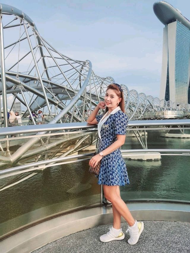 The Helix Bridge – Merlion – Marina Bay สิงคโปร์