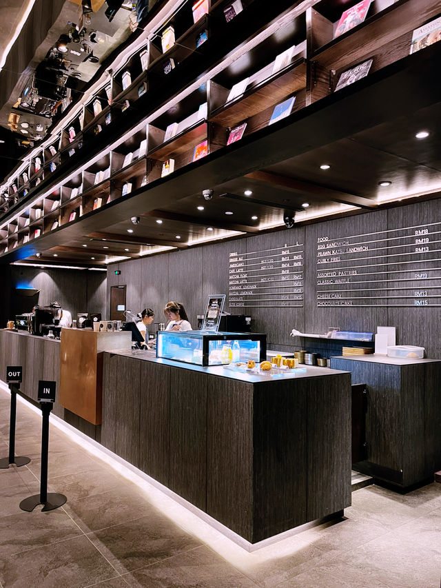 Aesthetic Charm of Tsutaya Pavilion Bukit Jalil – KL’s Most Beautiful Bookstore