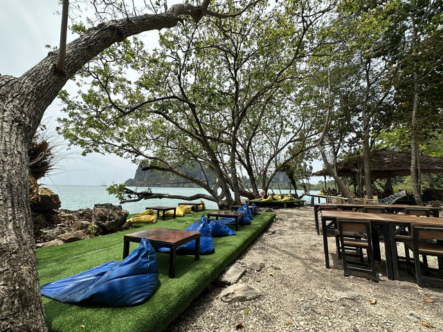 Tew Lay Bar
