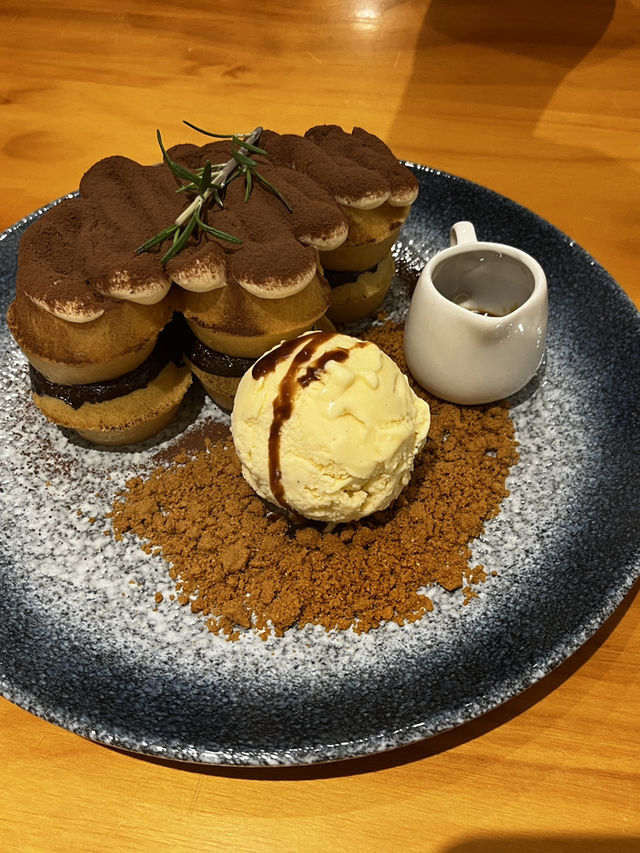 Tiffz Coffee Gallery – A Chill Café Escape for Sunny Penang Afternoons