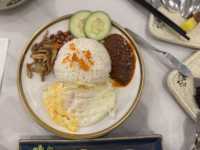 🍛 Charming Nyonya Breakfast at Li Er Cafe 莉儿 – A True Local Gem