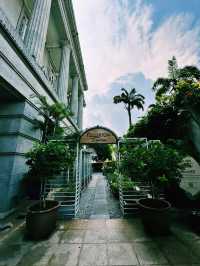Green Escape in the City – Fullerton Farm & Outdoor Yard