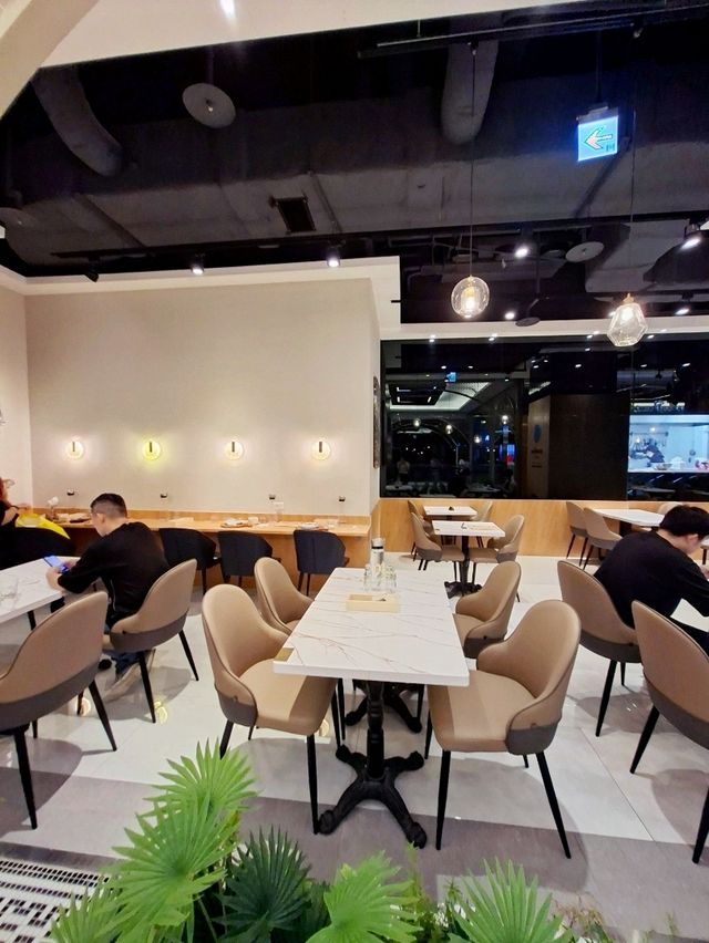 台北微風南山浪漫約會！全日型咖啡廳