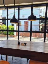 Graph Cafe คาเฟ่สไตล์ลอฟท์ใจกลางเมืองเชียงใหม่