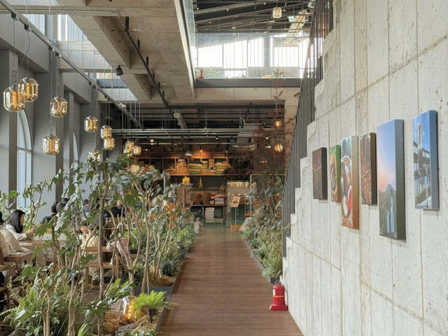 제주 새별오름 근처에 위치한 800평 규모의 대형카페 ‘제주당’🍊