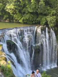 💦 Shifen Waterfall Is Taiwan’s Most Dreamy Cascading Surprise