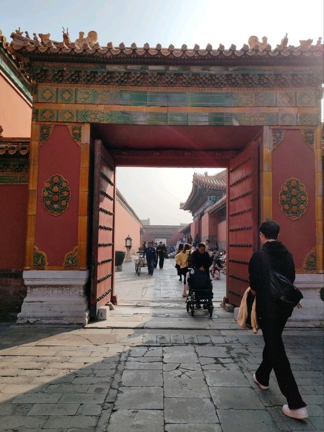 Discover the Forbidden City: Feel the Pulse of History