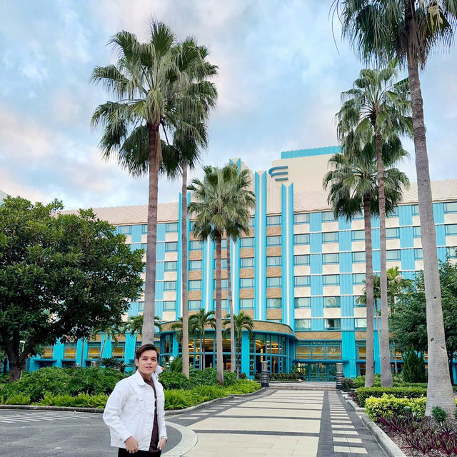 A Glamorous Getaway at Disney Hollywood Hotel Hong Kong