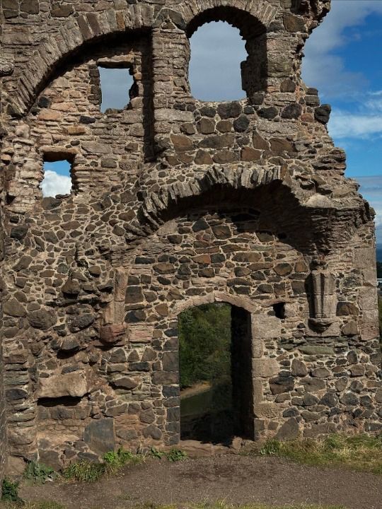 Conquering Arthur’s Seat : Edinburgh’s Natural Gem