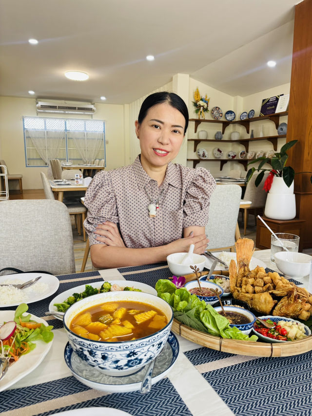 ร้านอาหารเหมือนฝัน ไทยคูซีน ลำพูน