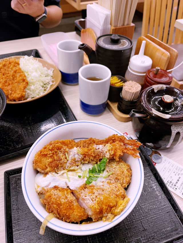 Must-Visit Tonkatsu Spot at Plena Makuhari: Crispy Perfection & Flavorful Curry Must-Visit Tonkatsu Spot at Plena Makuhari: Crispy Perfection & Flavorful Curry