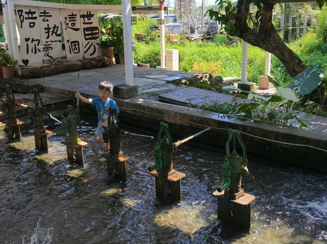 宜蘭勝洋休閒農場感受山水間划船釣魚釣蝦的樂趣