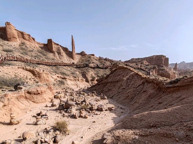 Amidst the Gobi Danxia: A Trail Through Silence Amidst the Gobi Danxia: A Trail Through Silence