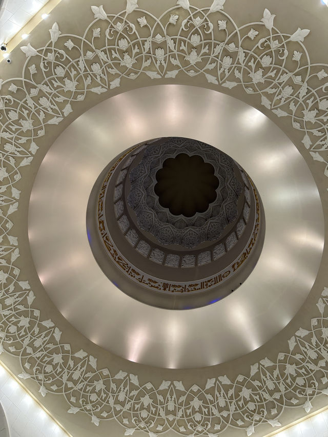 （阿布達比必去）最美清真寺🕌