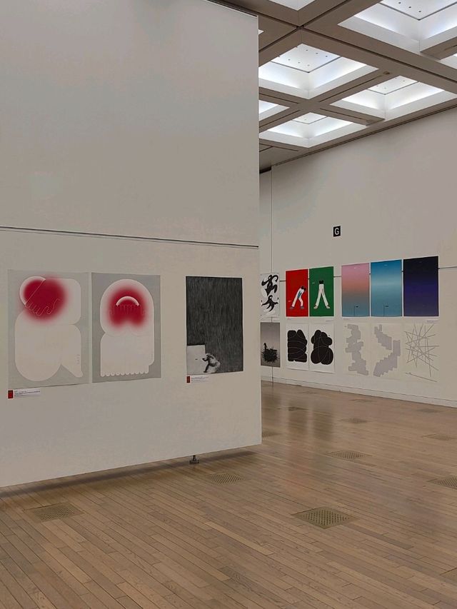 東京國立新美術館 光影與幾何之美 東京國立新美術館 光影與幾何之美