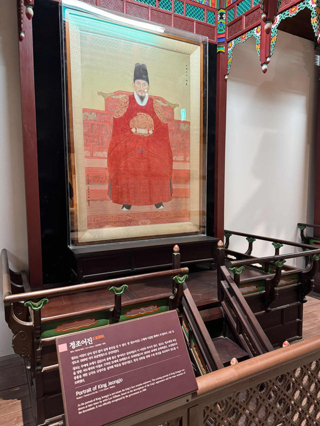 Sunlit Traditions🌳 Sunlit Traditions🌳