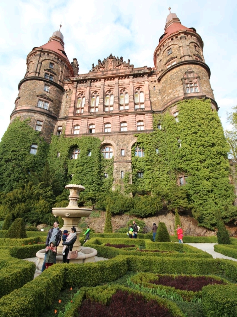 ปราสาท Książ – พระราชวังแห่งความลับในแคว้นโลเวอร์ไซลีเซีย 🇵🇱