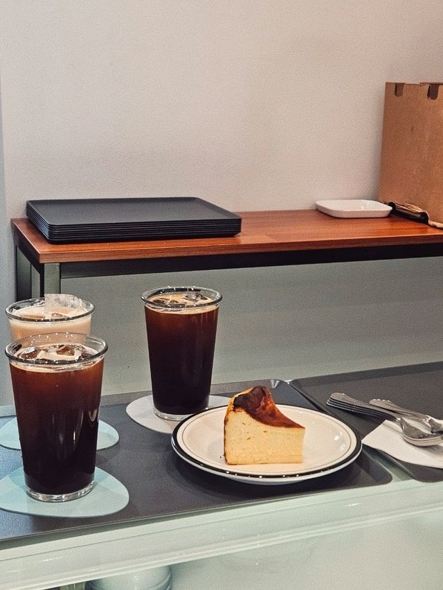 달콤한 디저트와 보드게임이 있는🍮 거창 배러배러