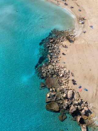 Cyprus’ Dreamiest Beaches: Sun, Sand & Savings! 🏖️