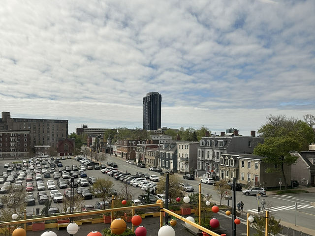 Halifax에서 가장 현대적이고 특이한 Halifax Central Library