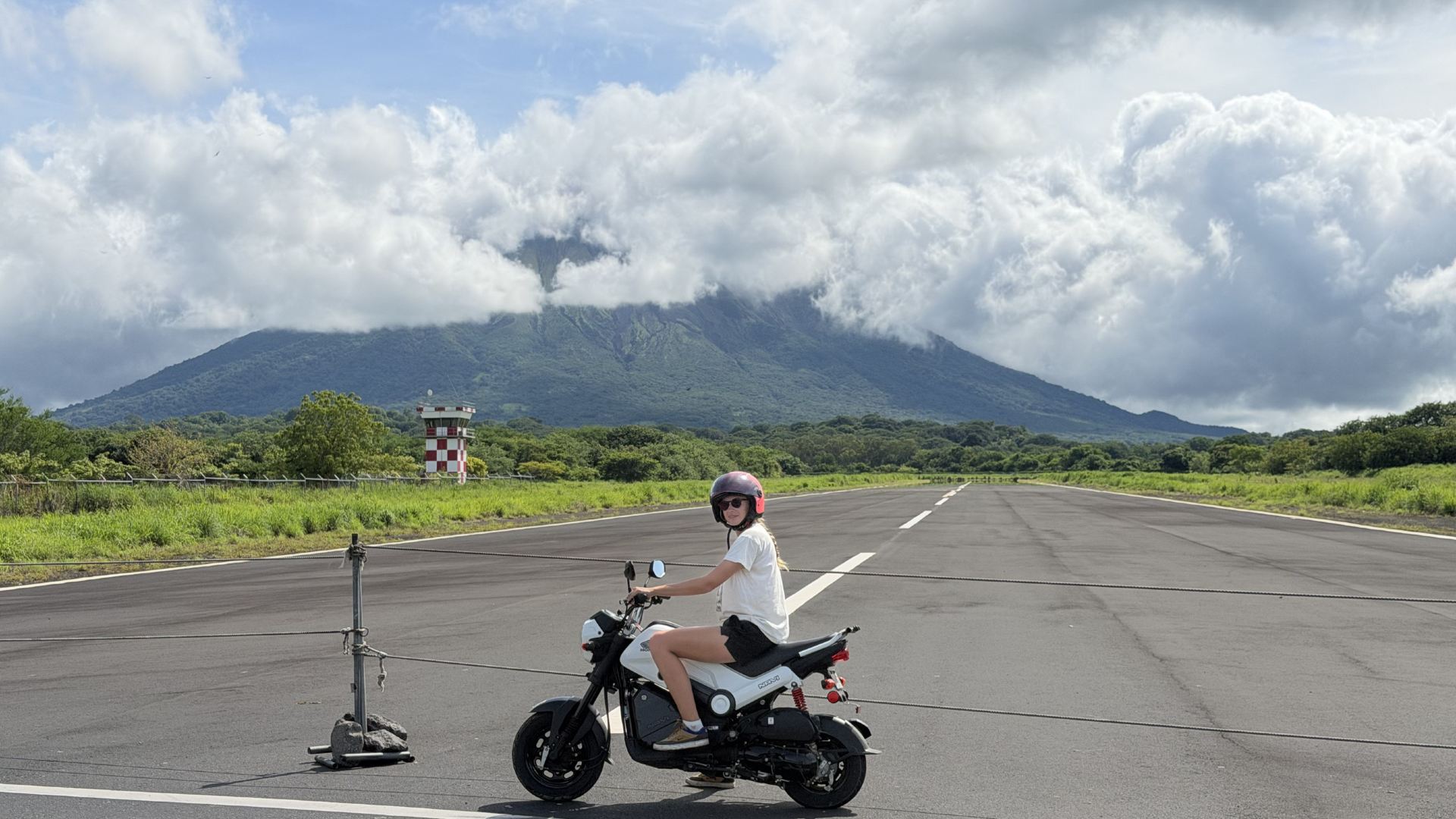 Ometepe Island, Nicaragua 🇳🇮🌋 — 2 Days by Scooter
