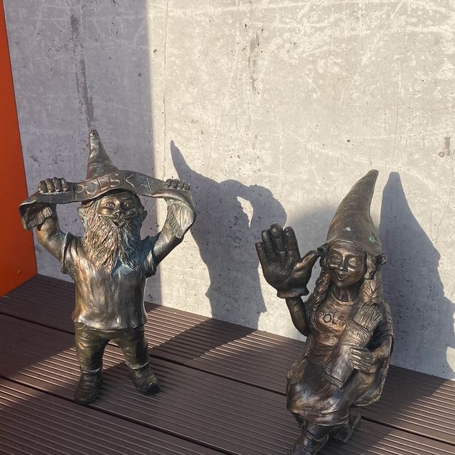 🇵🇱 Cute Dwarfs Hunting in Wroclaw!🔎