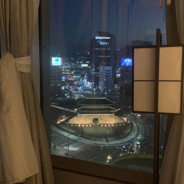 남산타워 🗼 그리고 남대문 🏰 이 같이 보이는 호텔이 있다?!