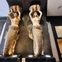 Roll in €€€ at this casino in Cannes!