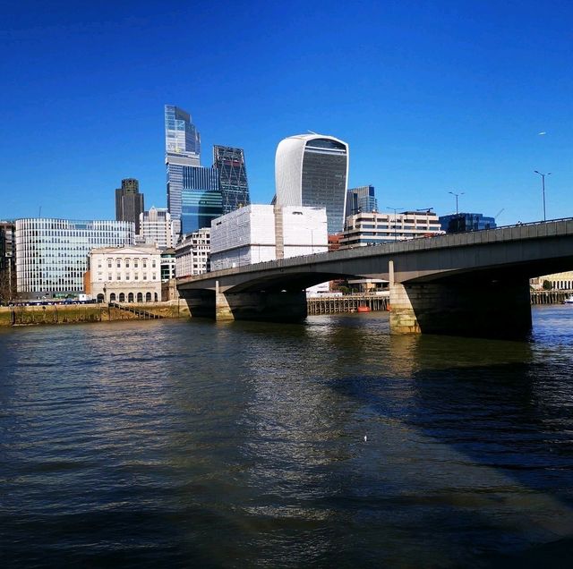 Wandering the Thames: Exploring London’s Historic Waterway