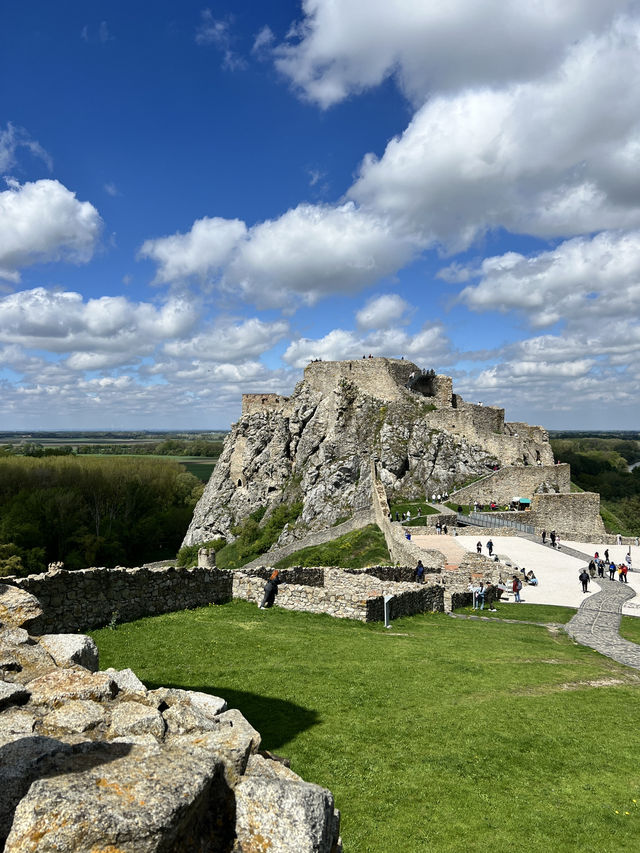 Day adventure to Devins Castle