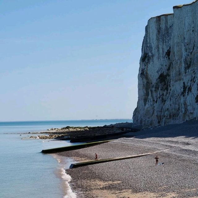 🌊 Mers-les-Bains: Seaside Charm Beneath the Cliffs of Normandy 🏖🇫🇷
