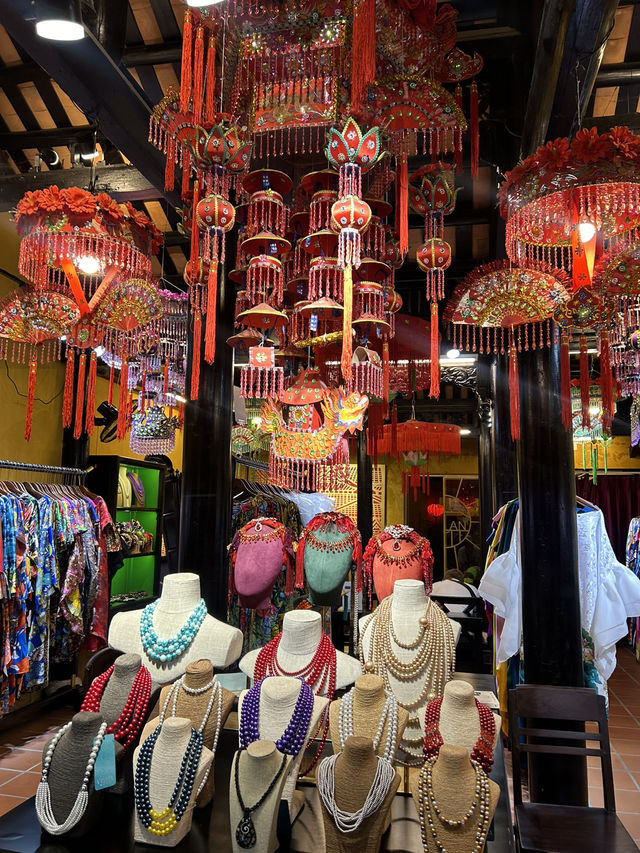 Walking through Hoi An street hunting for details 