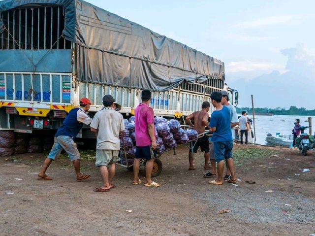 Discovering the Charm of Cai Be Village, Vietnam