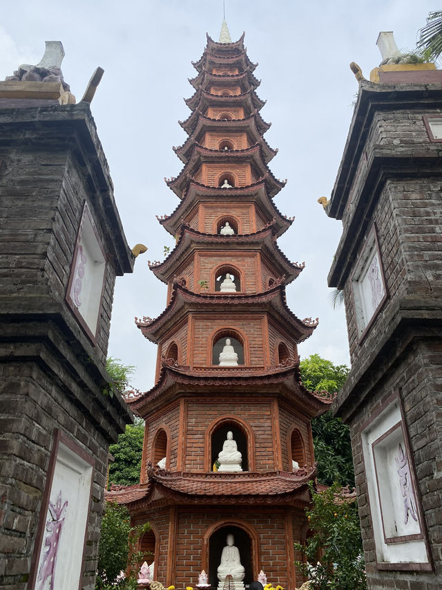 🌆 Ho Chi Minh City: A Vibrant Blend of History, Culture, and Energy 🇻🇳