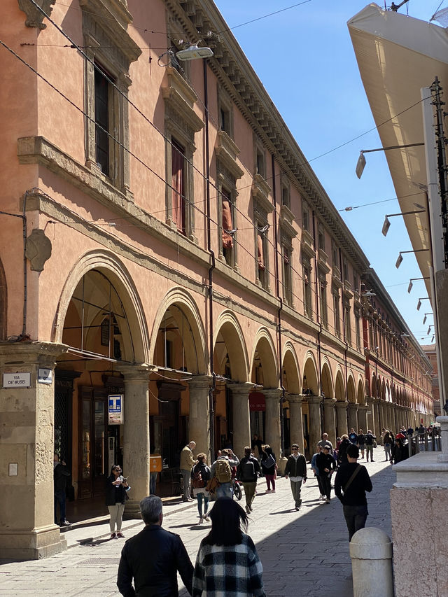 Exploring Bologna – Porticoes, Pasta, and a City Full of Character