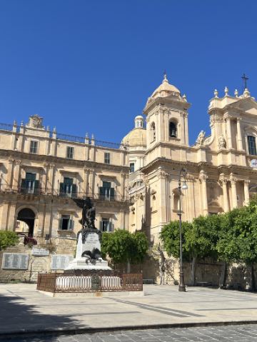 โนโต ซีราคิวส์ ซิซิลี