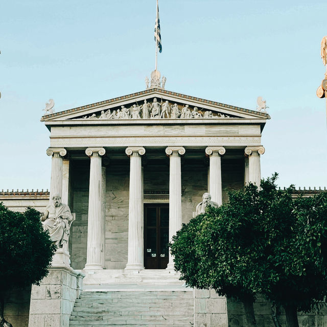 Athens on a Shoestring: Ancient Wonders & Local Streets