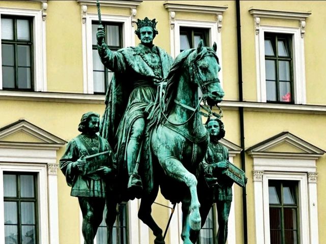 Munich: City of Beer - Top Attractions 🍻