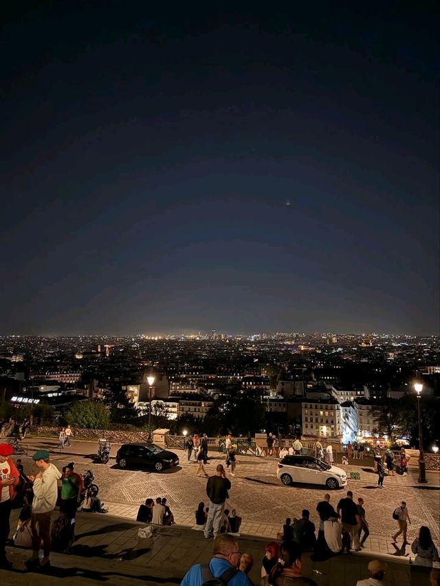 Cozy yet spooky in Paris 💫 Cozy yet spooky in Paris 💫