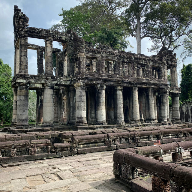Самостоятельно в поисках сокровищ Ангкора.