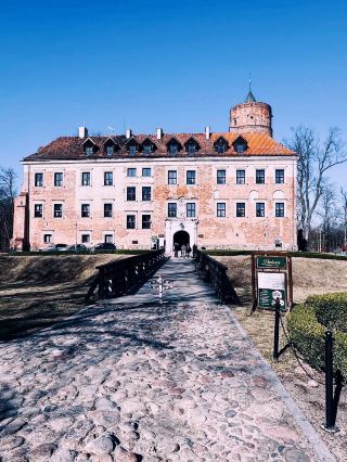 Healing Waters & Medieval Charm: Spring Awakening in Uniejów 🇵🇱🛁 