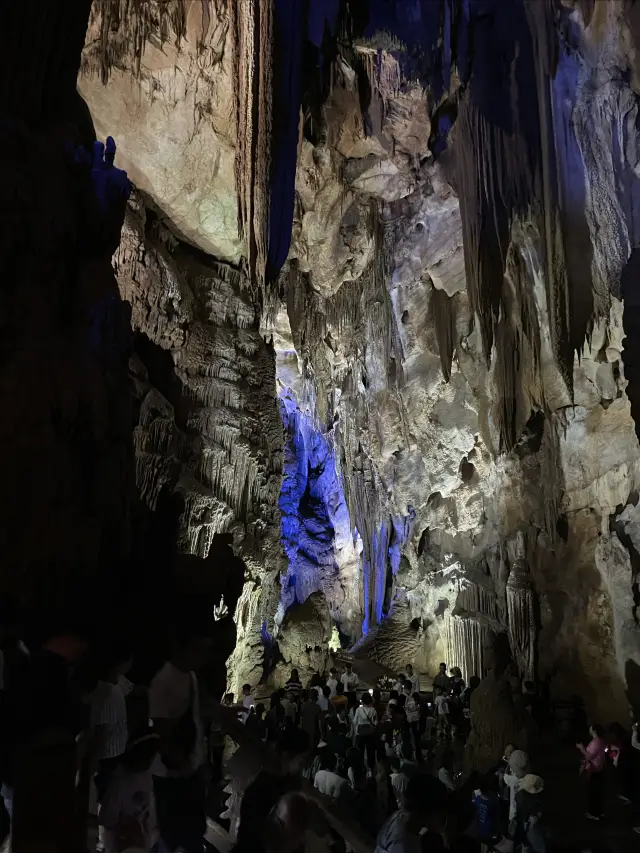 シジン洞窟の旅