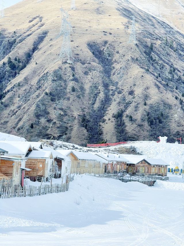 成都娃兒的冬日夢想：鷓鴣山，鵝毛大雪中的滑雪樂園