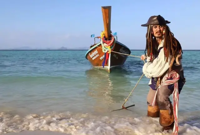 เรือโจรสลัดที่เกาะพีพีสนุกมาก